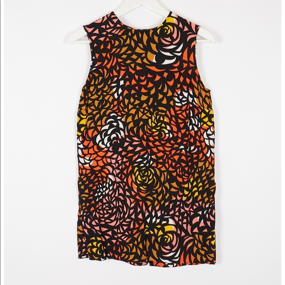 Marimekko. Zipper on the back.
Measurements: length 77 cm, width (chest) 45 cm. - Picture 1 of 2
